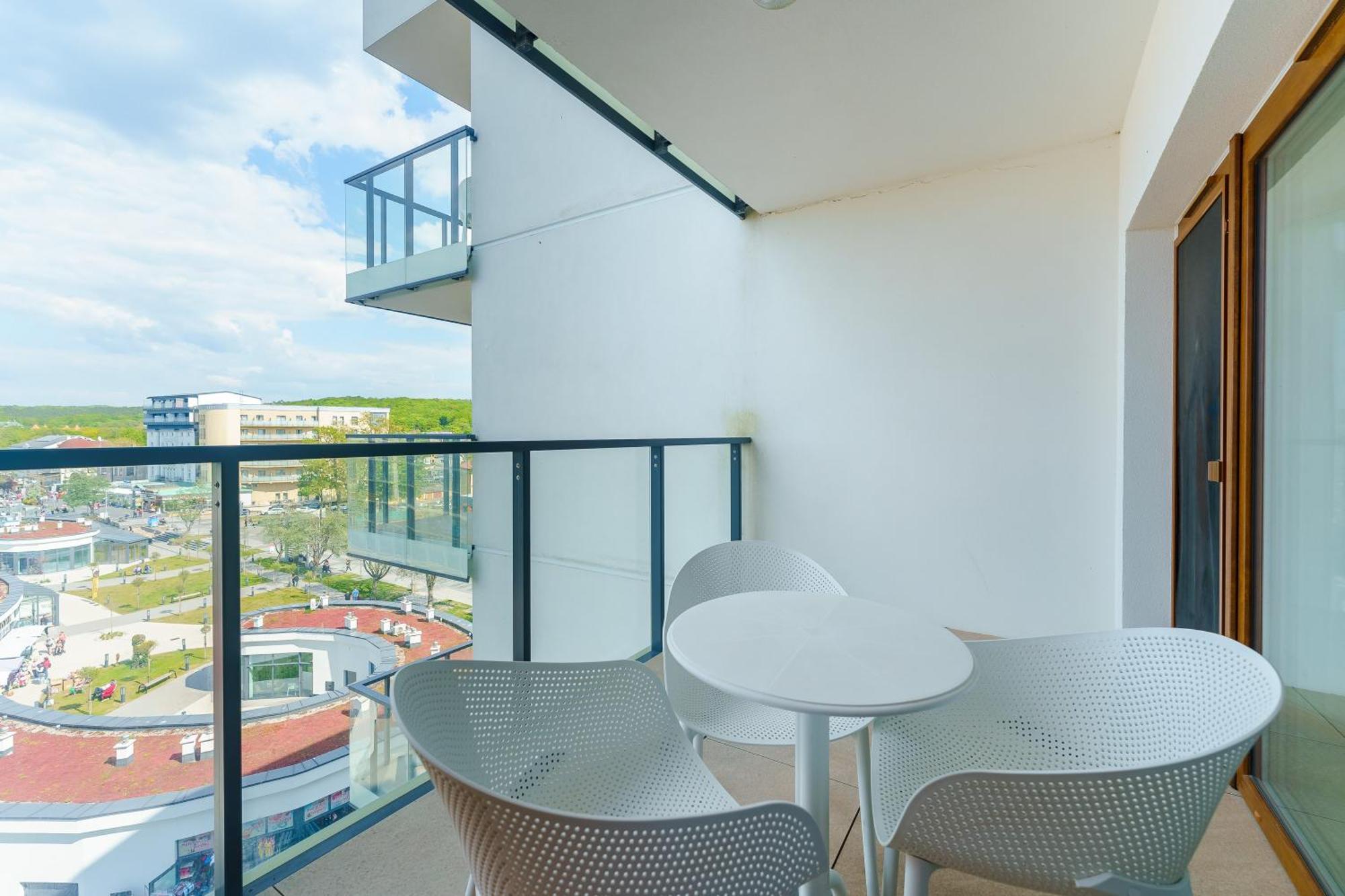 Aquamarina Prima Deluxe Studios With Sea View By Noclegi Renters Мендзиздроє Екстер'єр фото