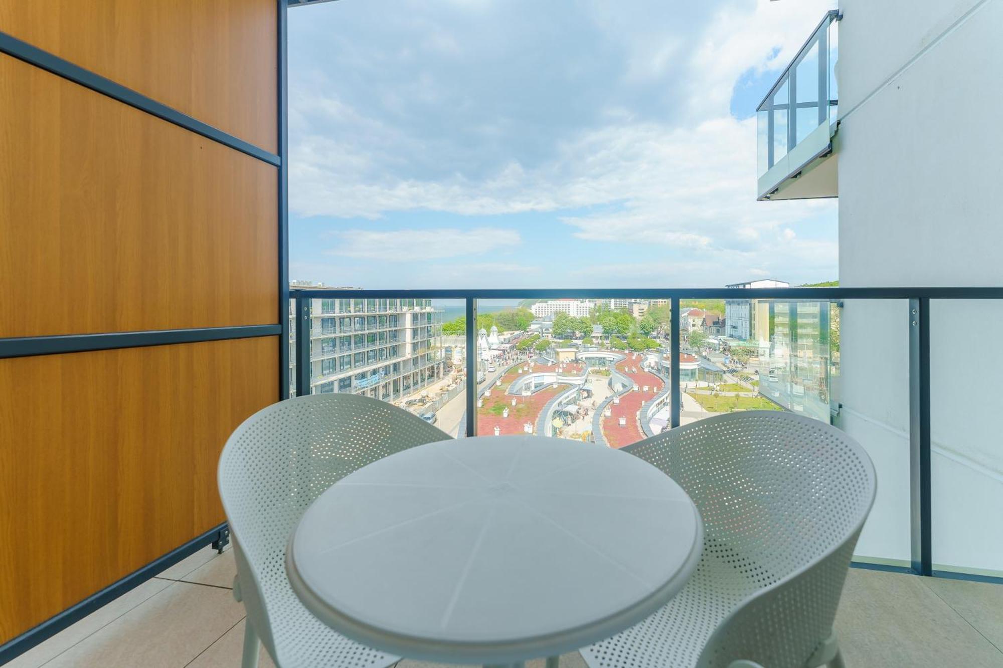 Aquamarina Prima Deluxe Studios With Sea View By Noclegi Renters Мендзиздроє Екстер'єр фото